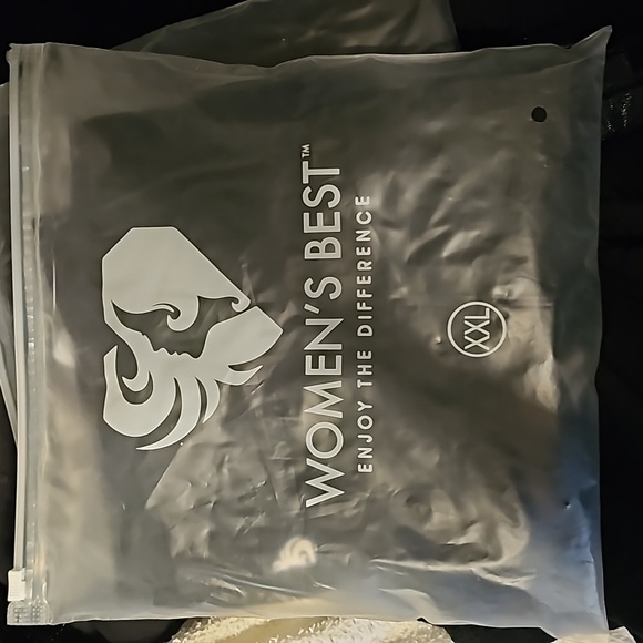 NWT Women's Best Power Seamless Cycling Shorts - Picture 4 of 5